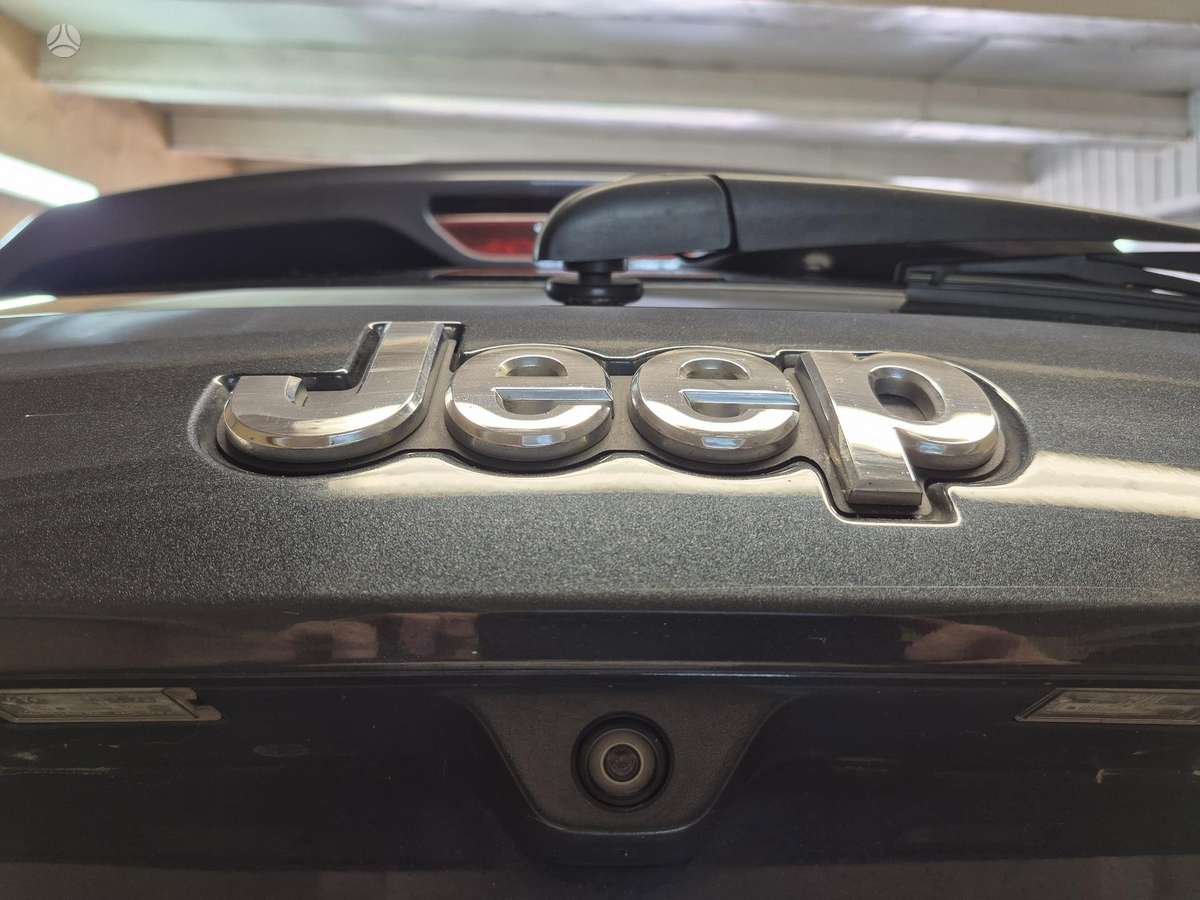 Jeep Grand 2014 — photo 26