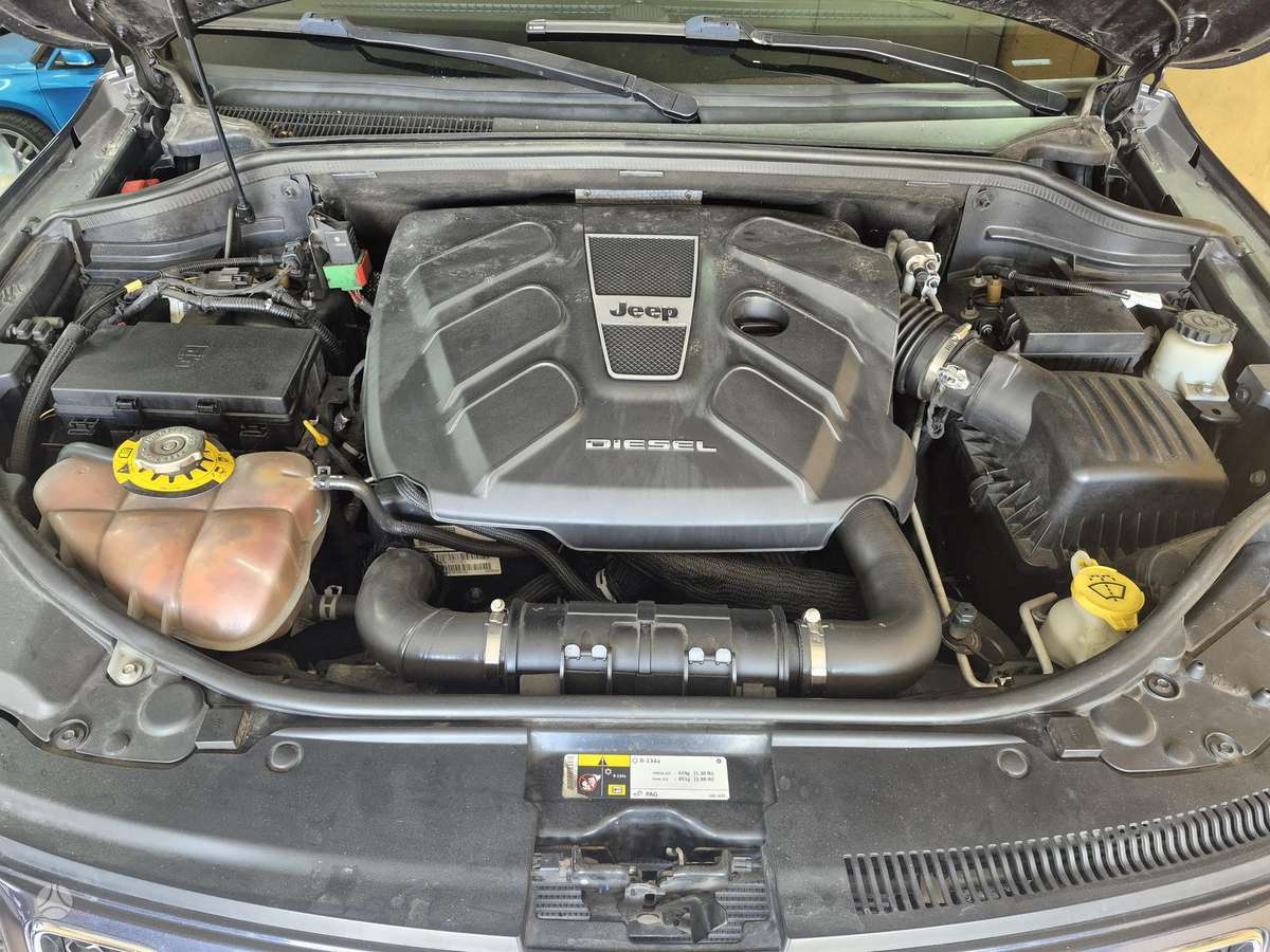 Jeep Grand 2014 — photo 27