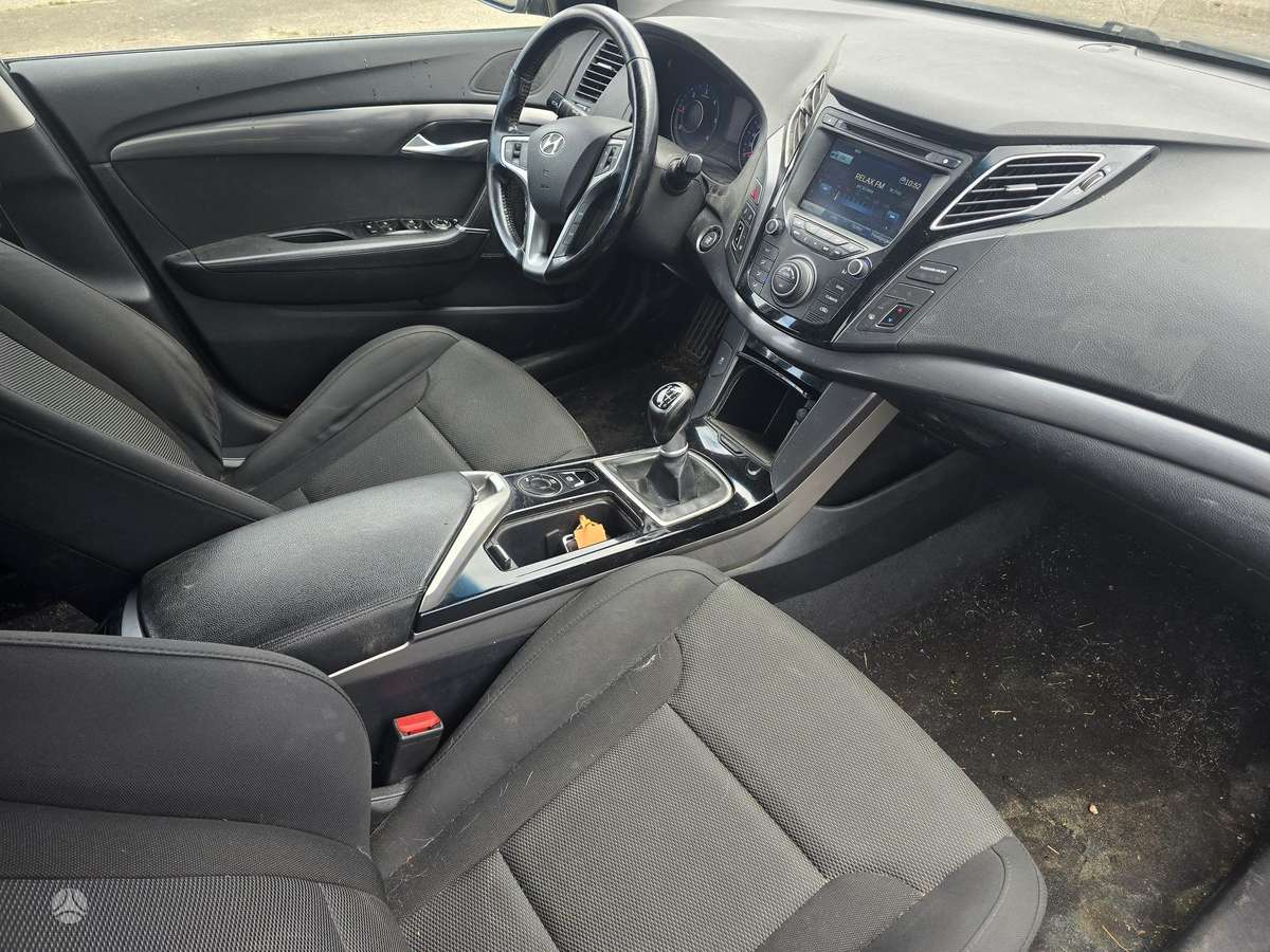 Hyundai i40 2013 — photo 7