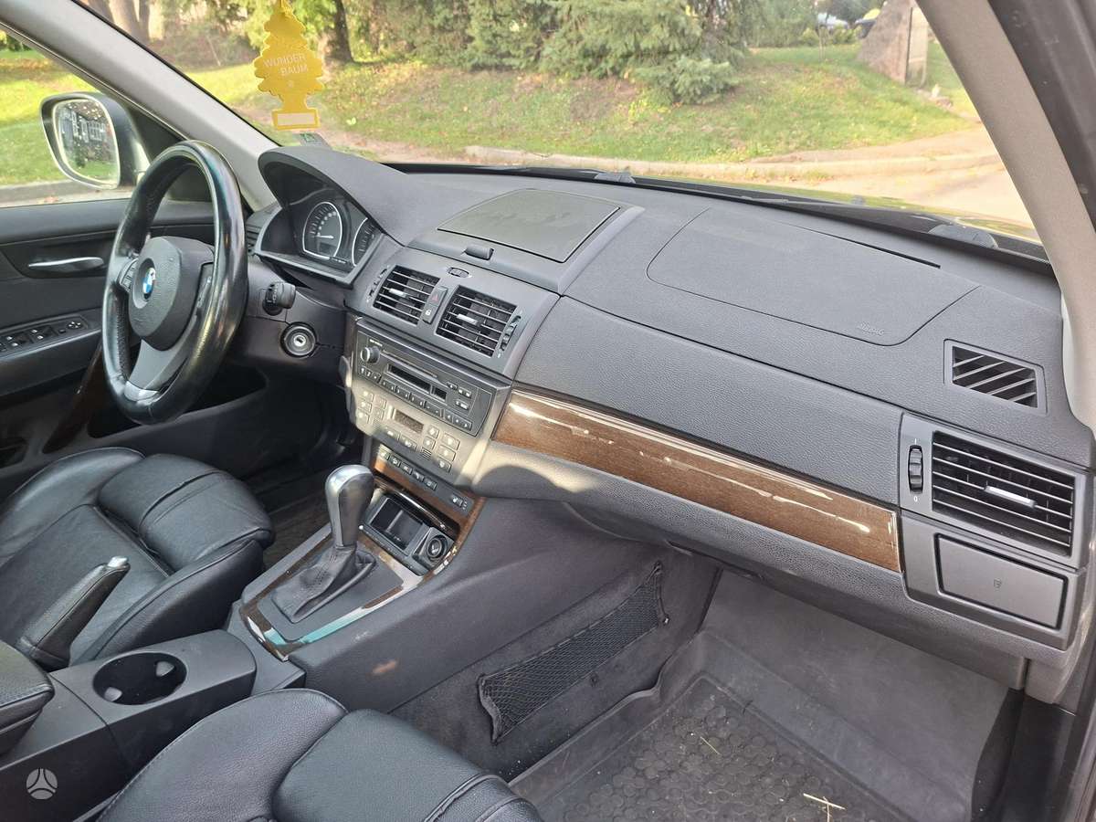 BMW X3 2009 — photo 6