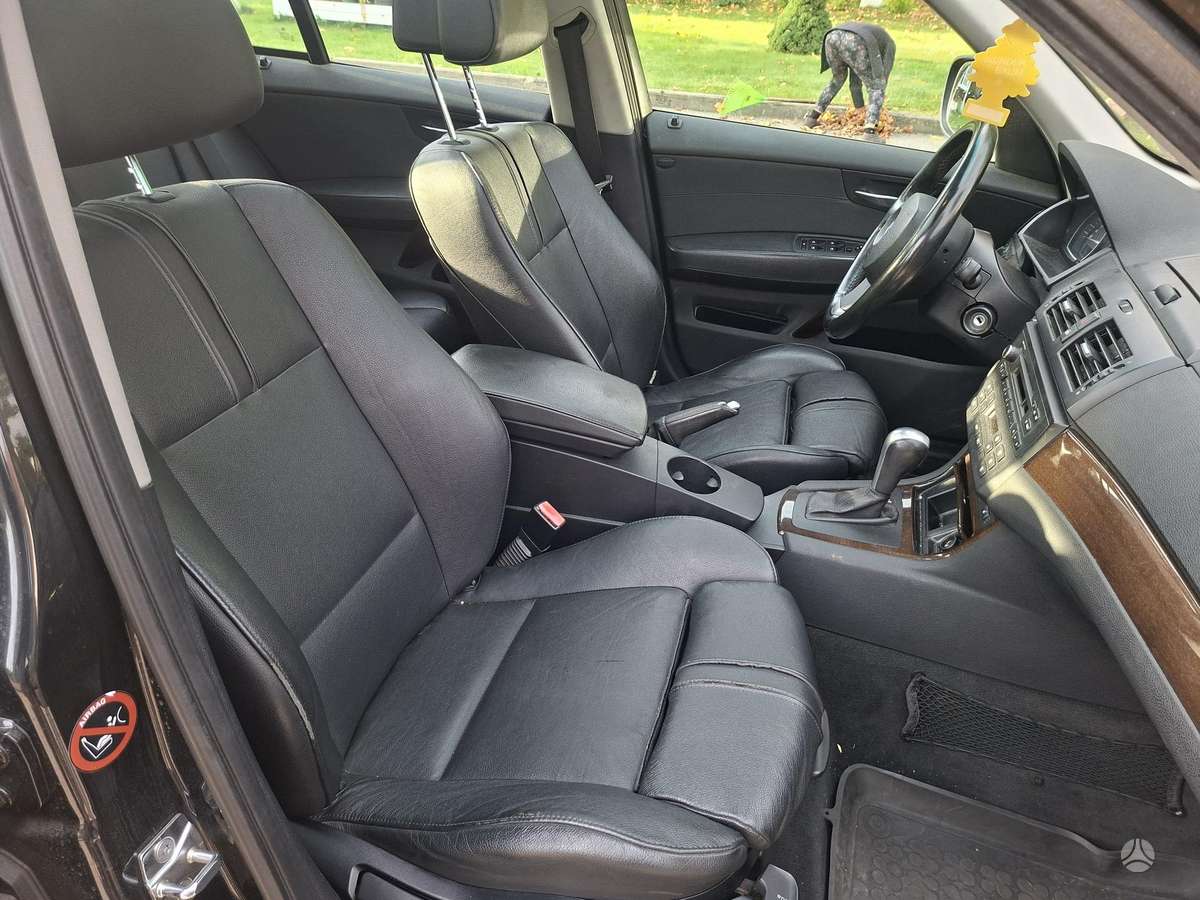 BMW X3 2009 — photo 8
