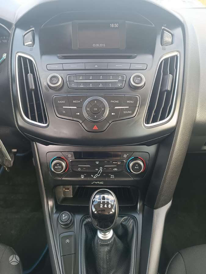 Ford Focus 2015 — фото 10