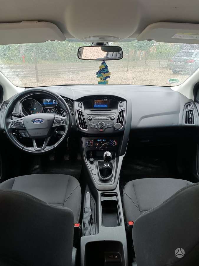 Ford Focus 2015 — фото 15