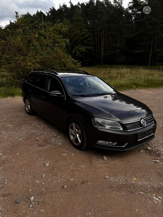 Volkswagen Passat 2013 — engine 1598 cm³, 105 HP (77kW)