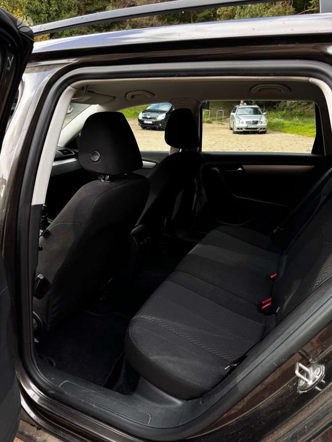 Volkswagen Passat 2013 — photo 9
