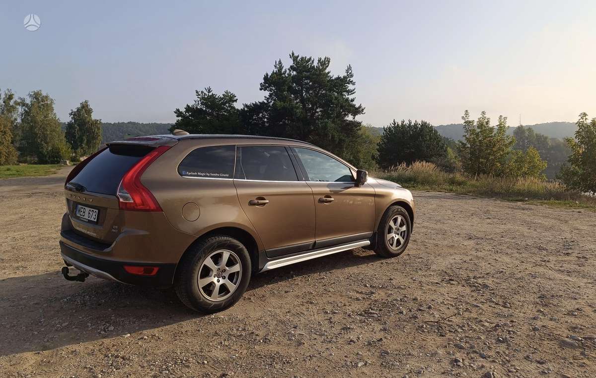 Volvo XC60 2008 — engine 2400 cm³, 185 HP (136kW)