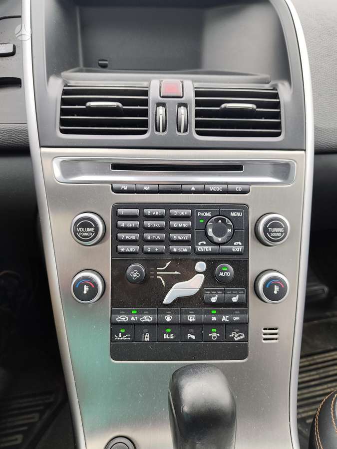 Volvo XC60 2008 — photo 9