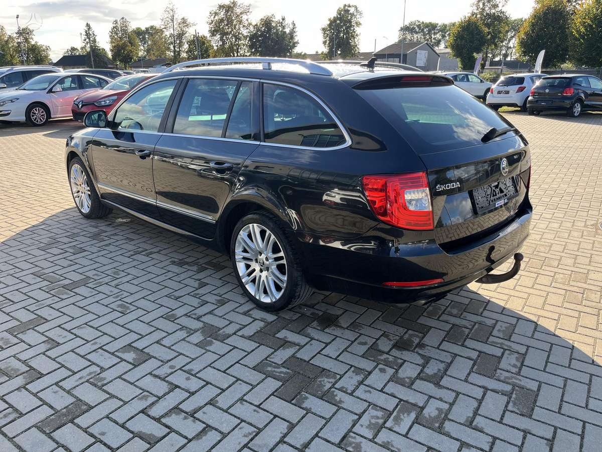 Skoda Superb 2014 — photo 12