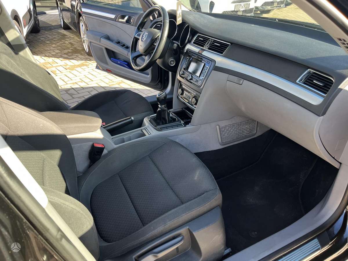 Skoda Superb 2014 — photo 22