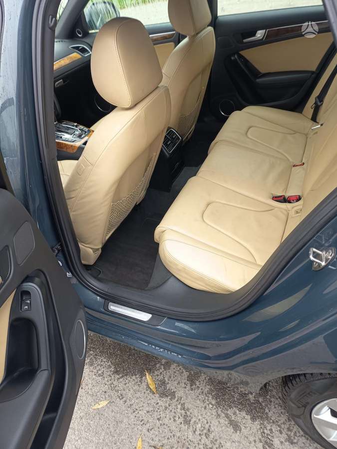 Audi A4 2008 — photo 12