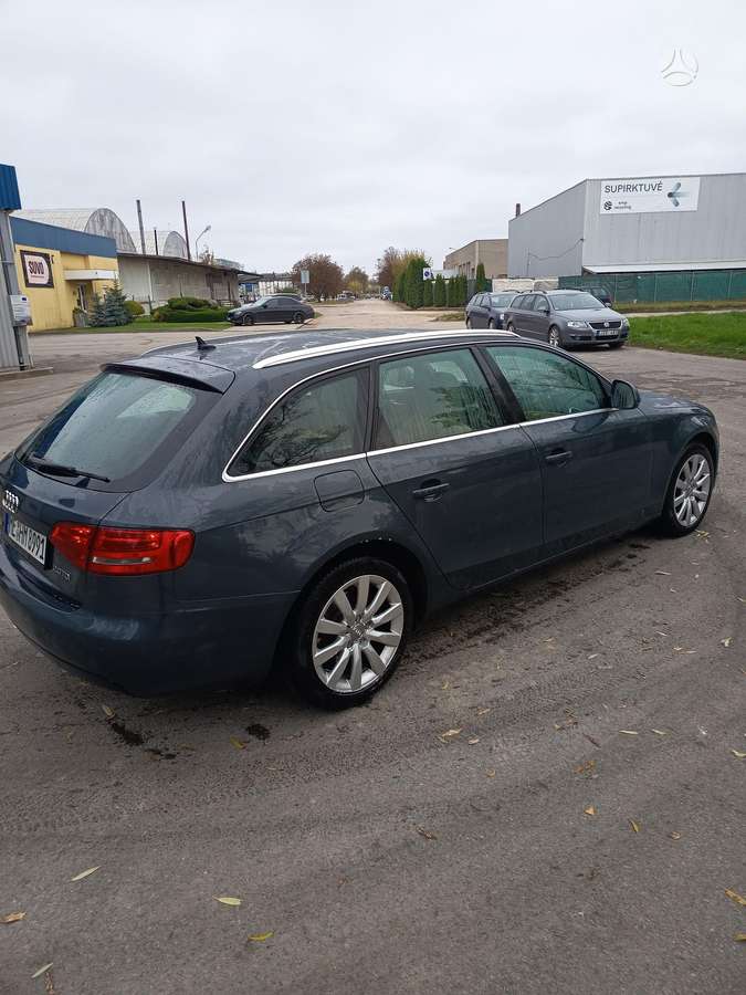 Audi A4 2008 — interior