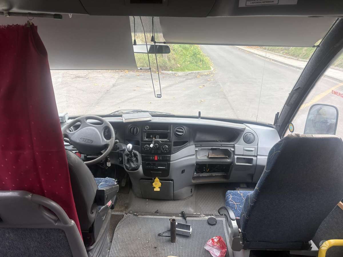 Iveco Daily 2007 — вигляд ззаду