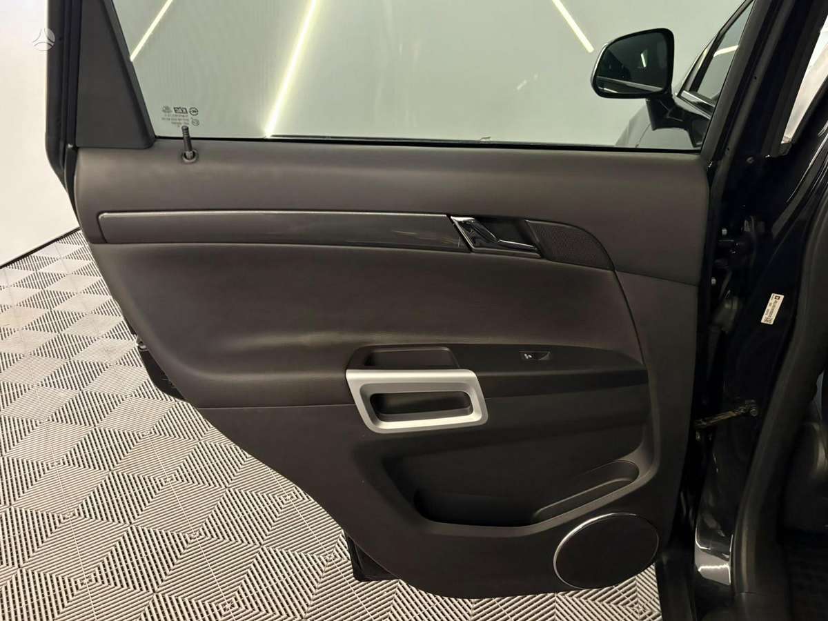 Opel Antara 2014 — photo 14