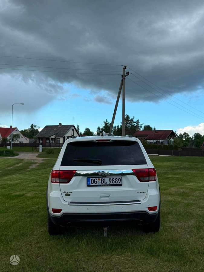 Jeep Grand 2012 — photo 10