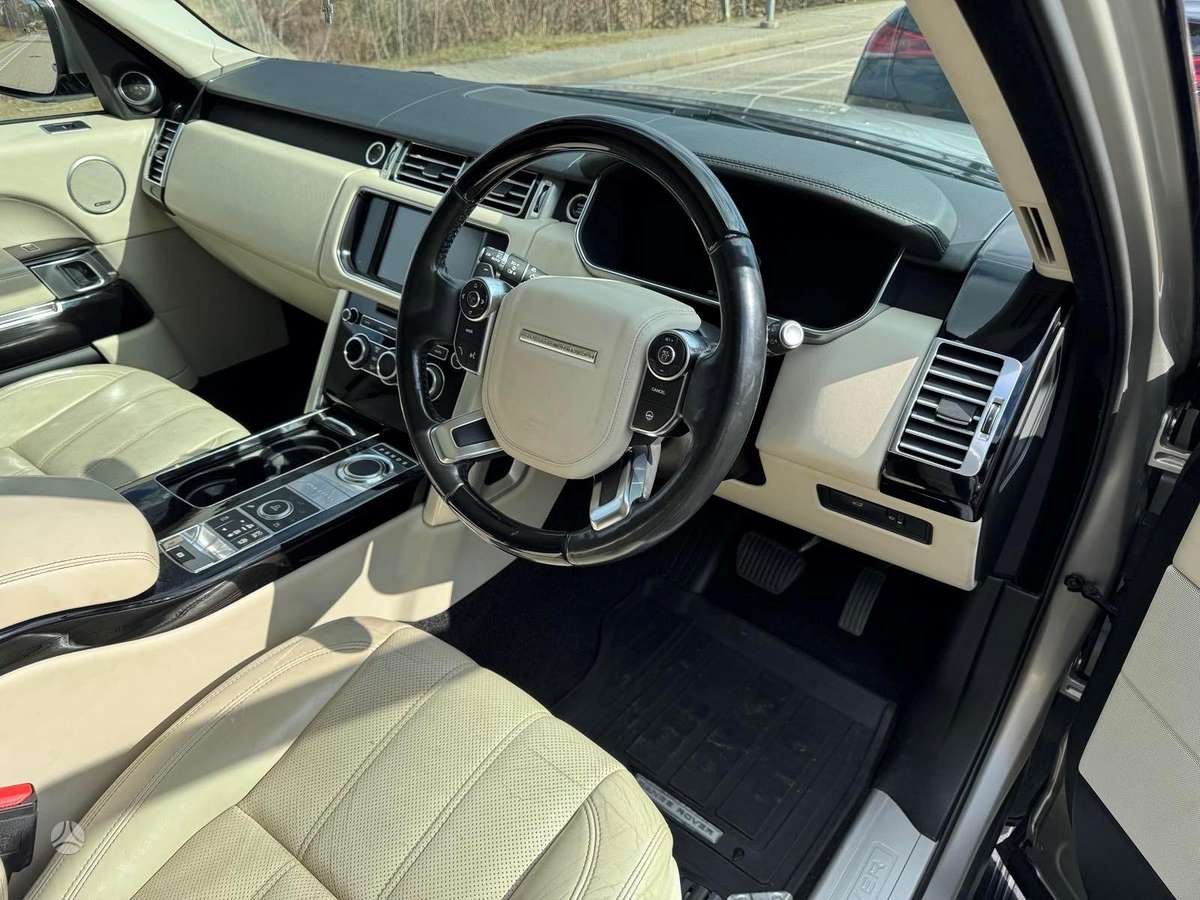 Land Rover 2015 — engine 2993 cm³, 258 HP (190kW)
