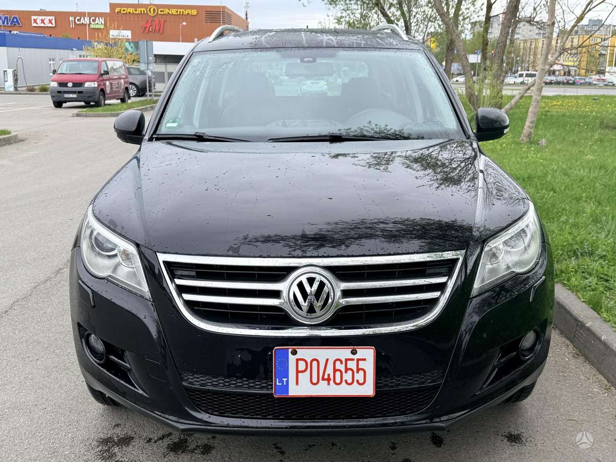 Volkswagen Tiguan 2009 — салон