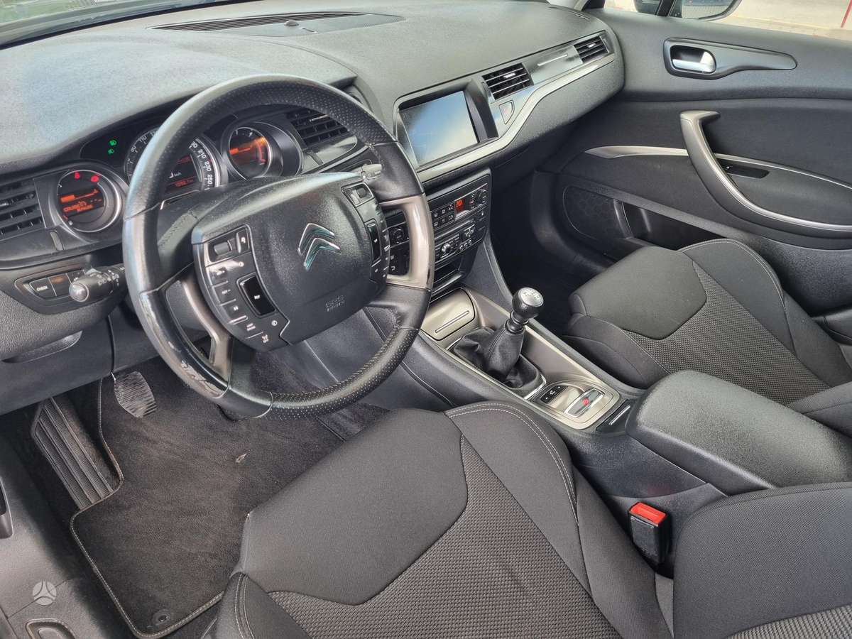 Citroen C5 2013 — photo 17