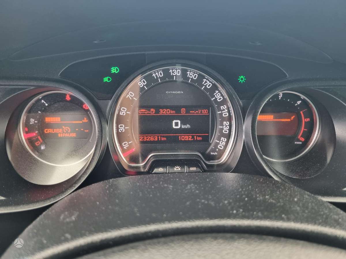 Citroen C5 2013 — photo 21