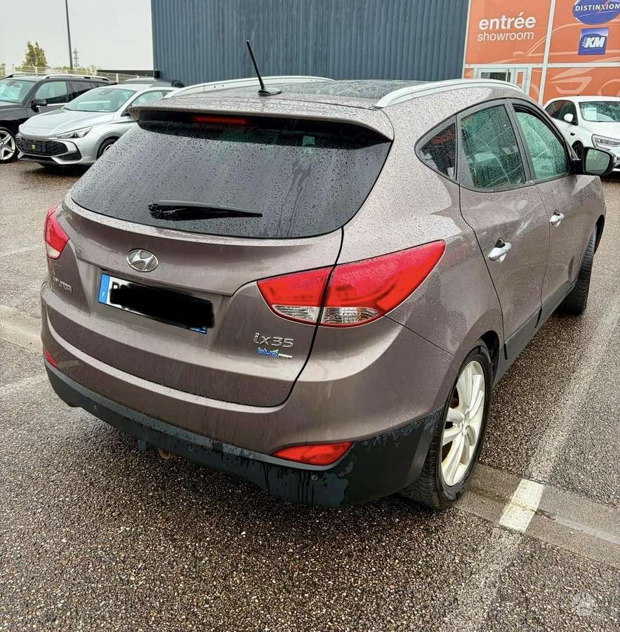Hyundai ix35 2011 — вигляд ззаду
