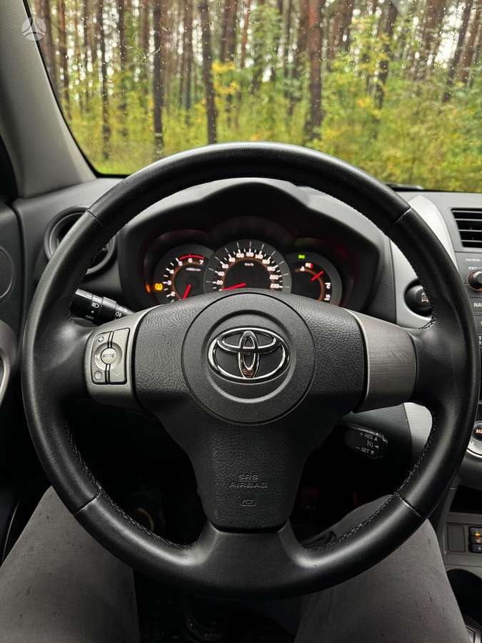 Toyota RAV4 2006 — фото 11