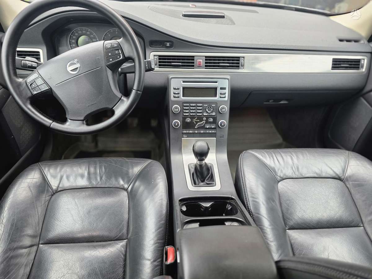 Volvo XC70 2008 — photo 10