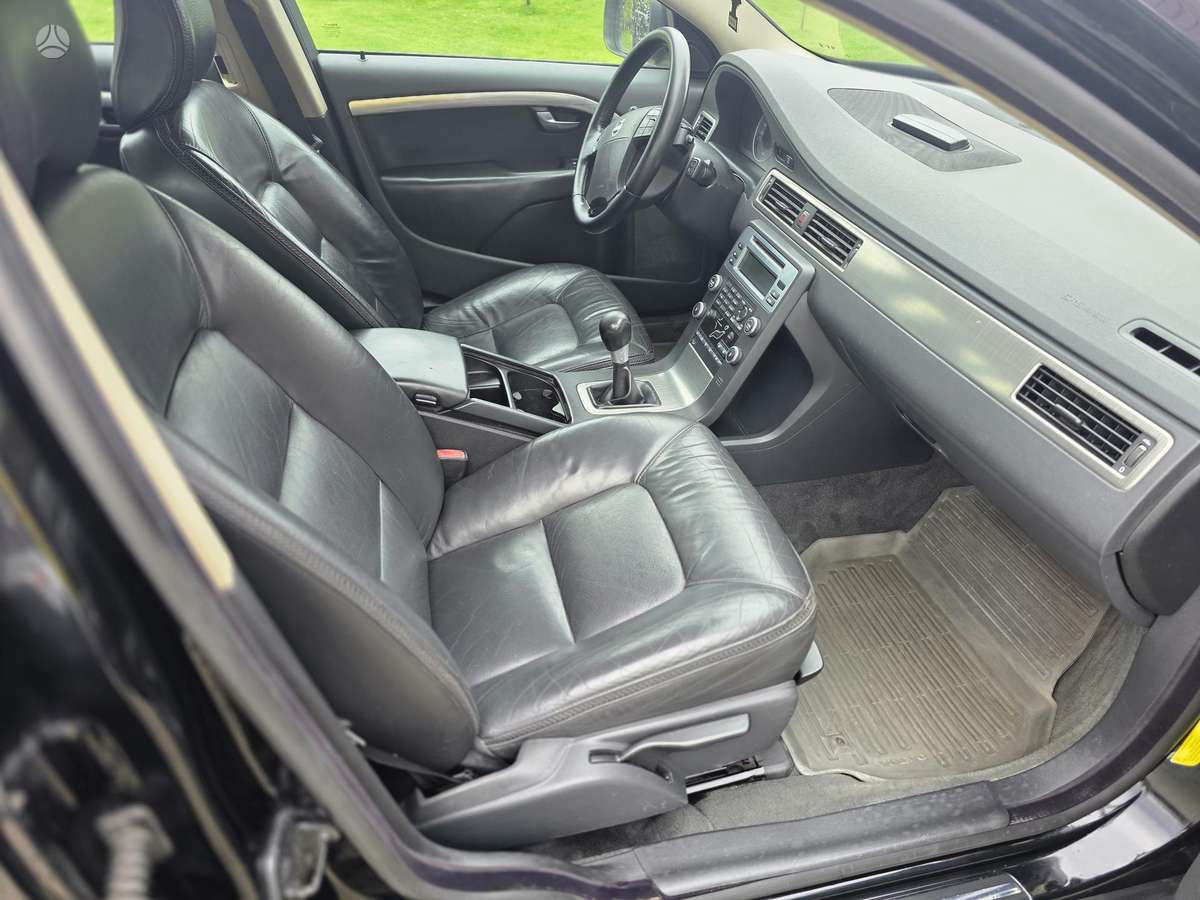 Volvo XC70 2008 — photo 12