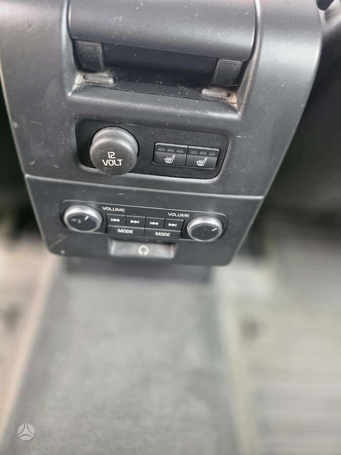 Volvo XC70 2008 — photo 16