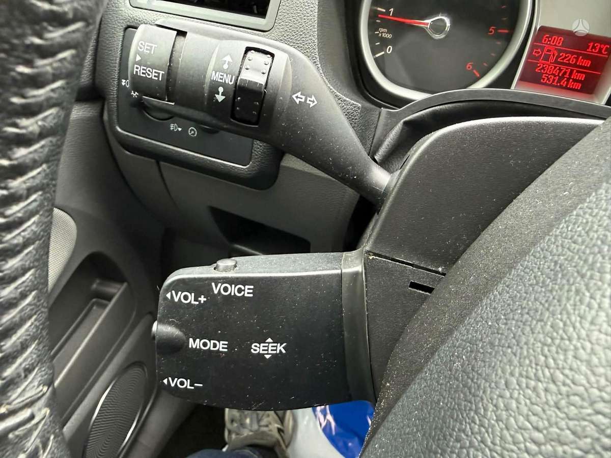 Ford Kuga 2012 — photo 12