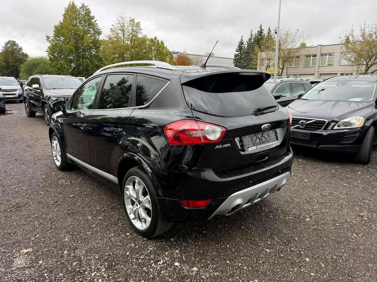 Ford Kuga 2012 — interior
