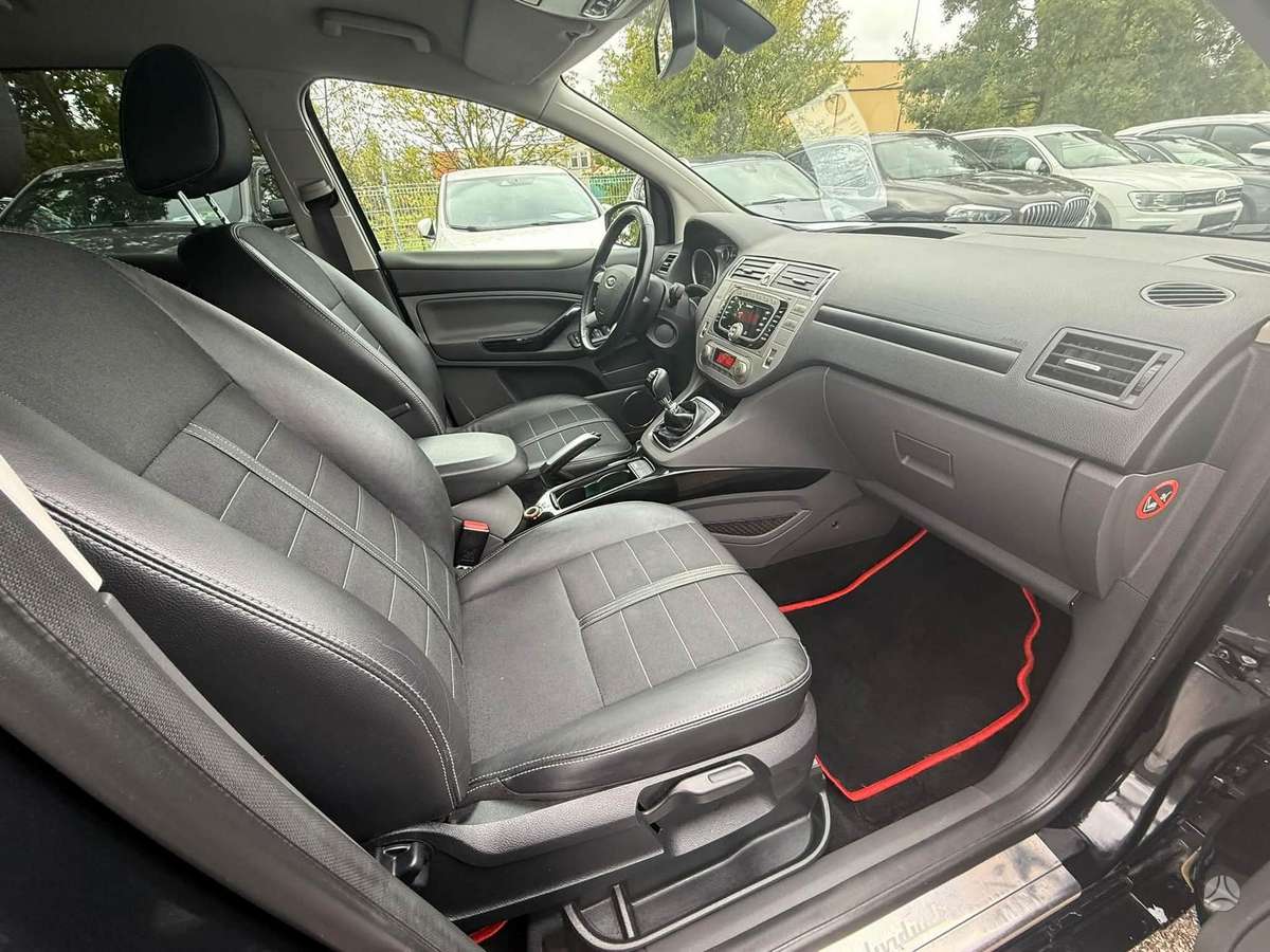 Ford Kuga 2012 — photo 5