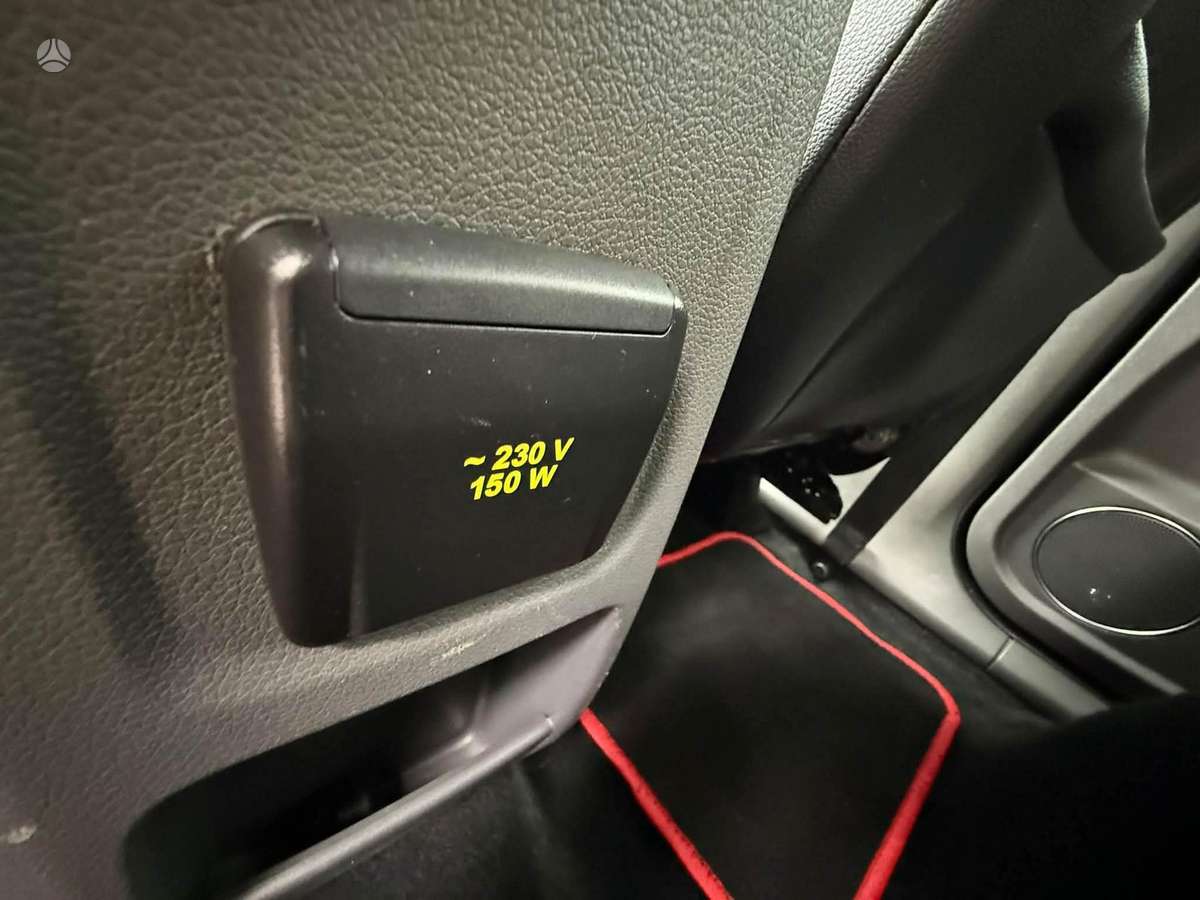Ford Kuga 2012 — photo 7
