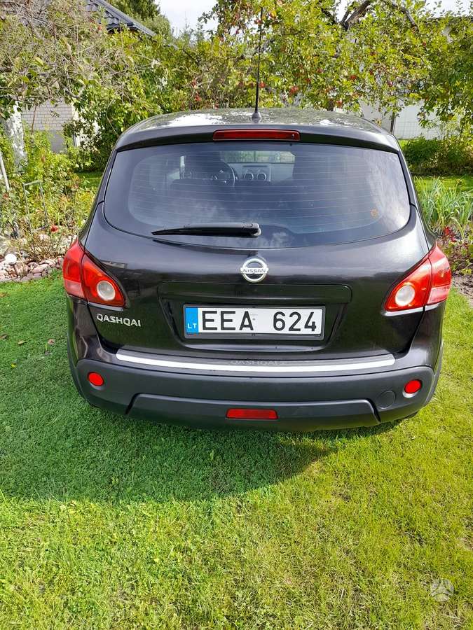 Nissan Qashqai 2008 — engine 1598 cm³, 114 HP (84kW)