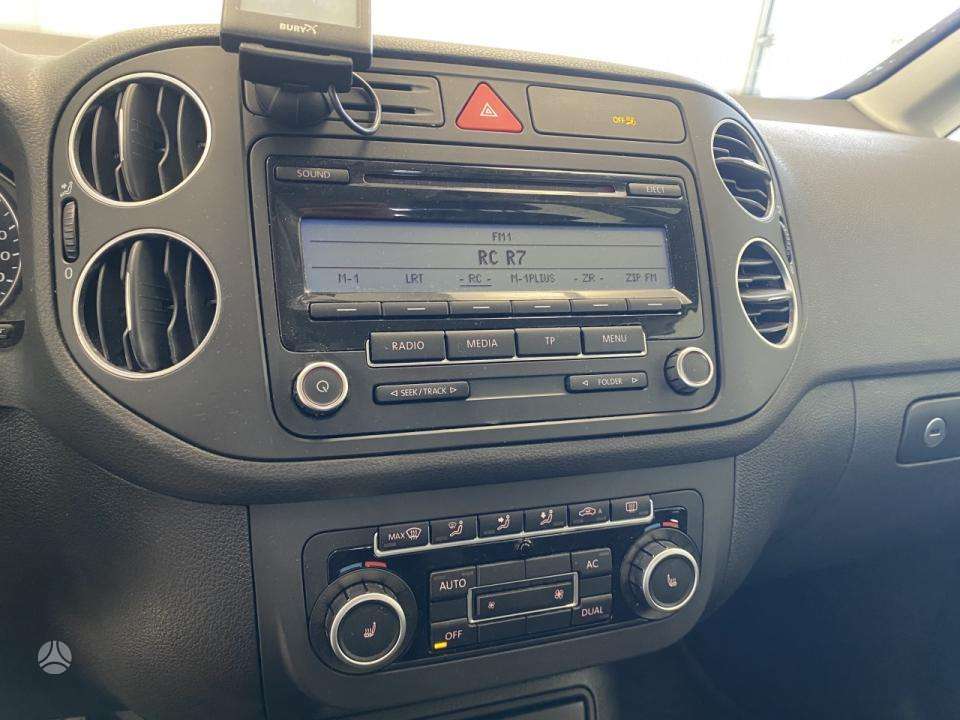 Volkswagen Golf 2010 — photo 13