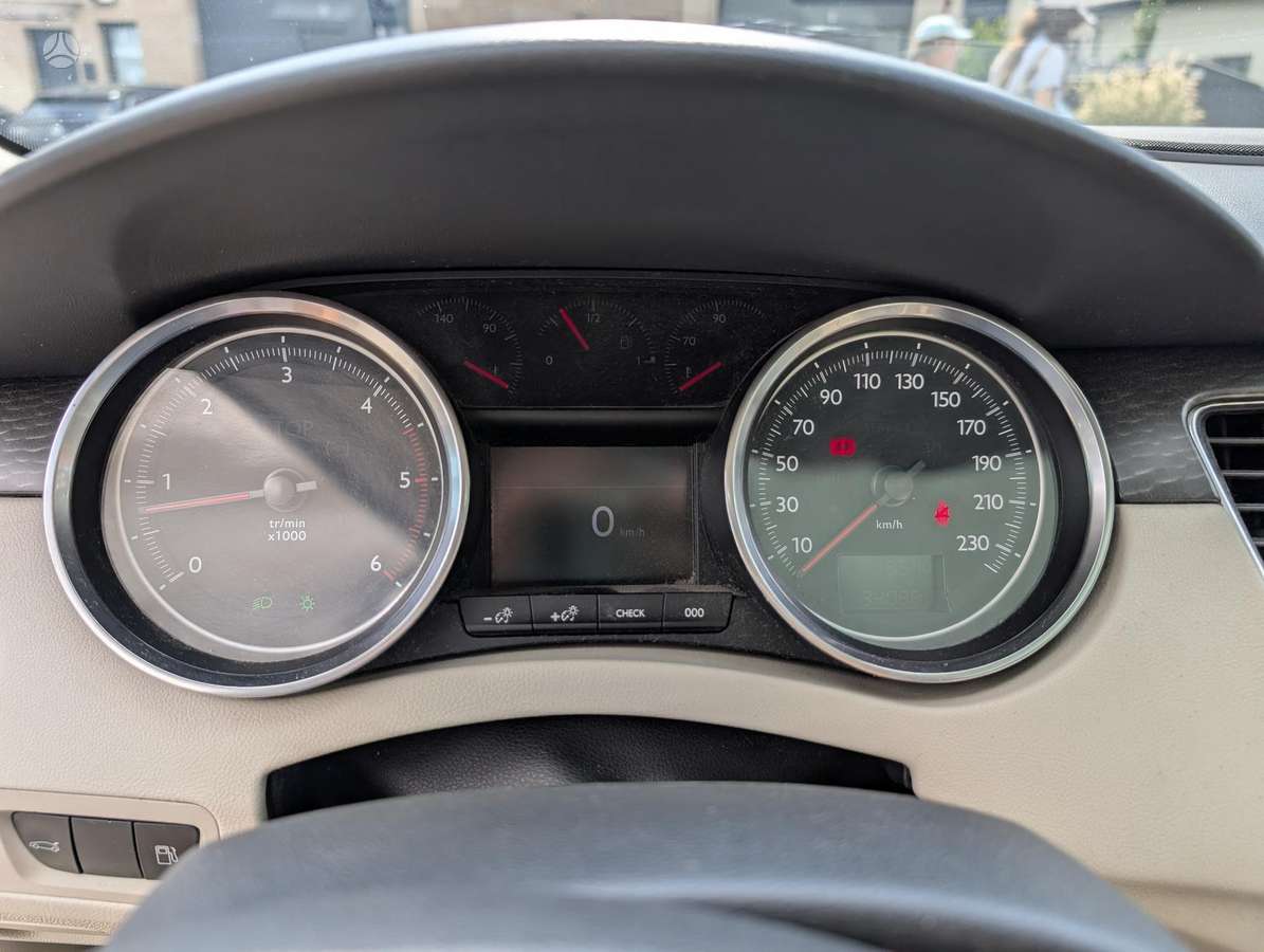 Peugeot 508 2012 — photo 7