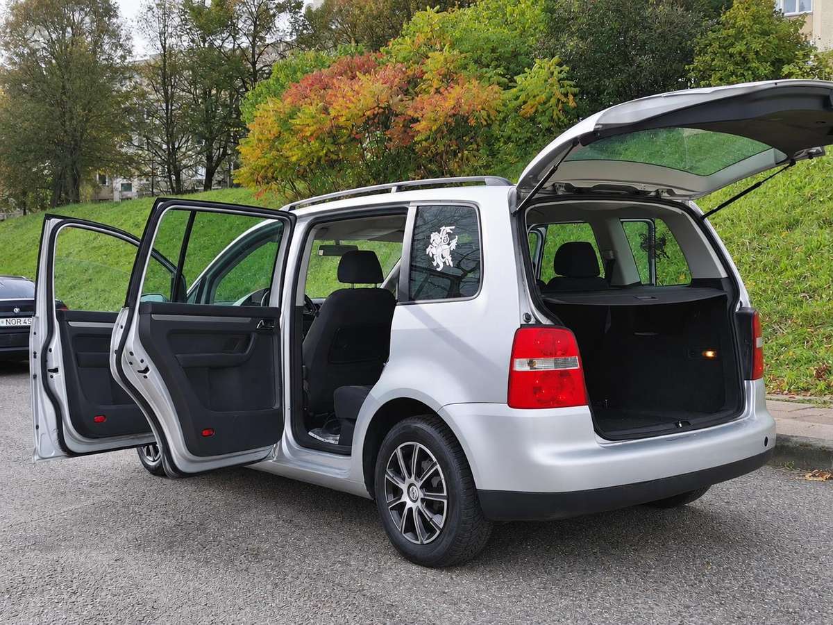 Volkswagen Touran 2006 — photo 10