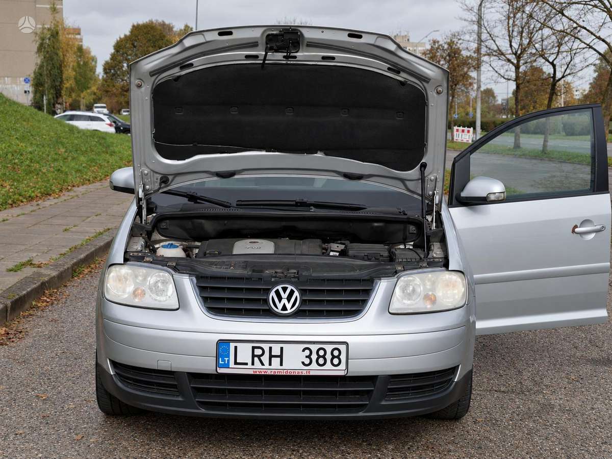 Volkswagen Touran 2006 — photo 12