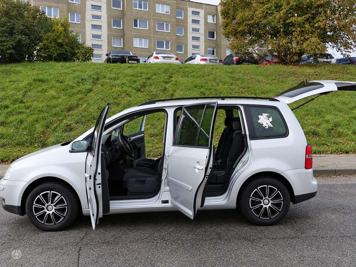 Volkswagen Touran 2006 — photo 13