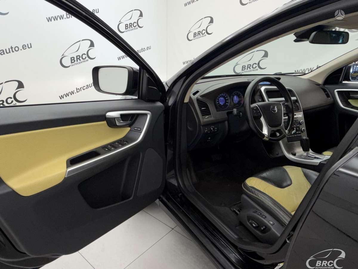 Volvo XC60 2011 — photo 19