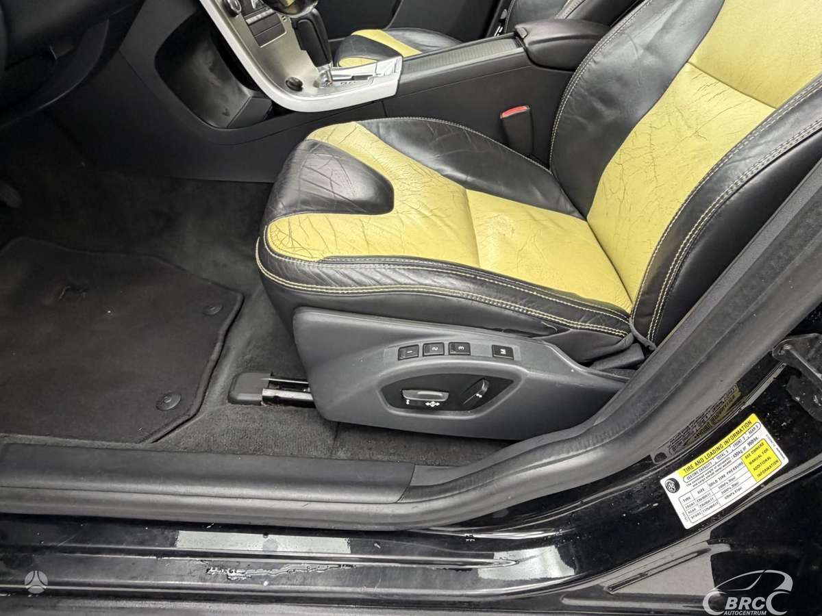 Volvo XC60 2011 — photo 22