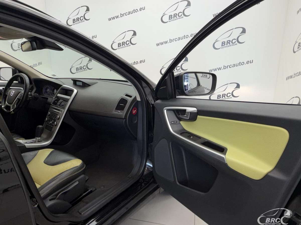 Volvo XC60 2011 — photo 9