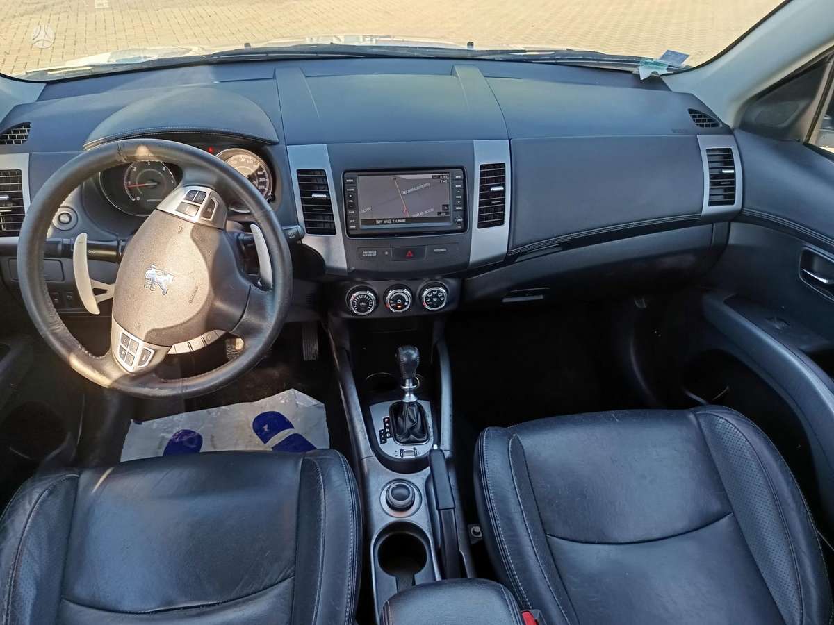 Peugeot 4007 2012 — photo 7