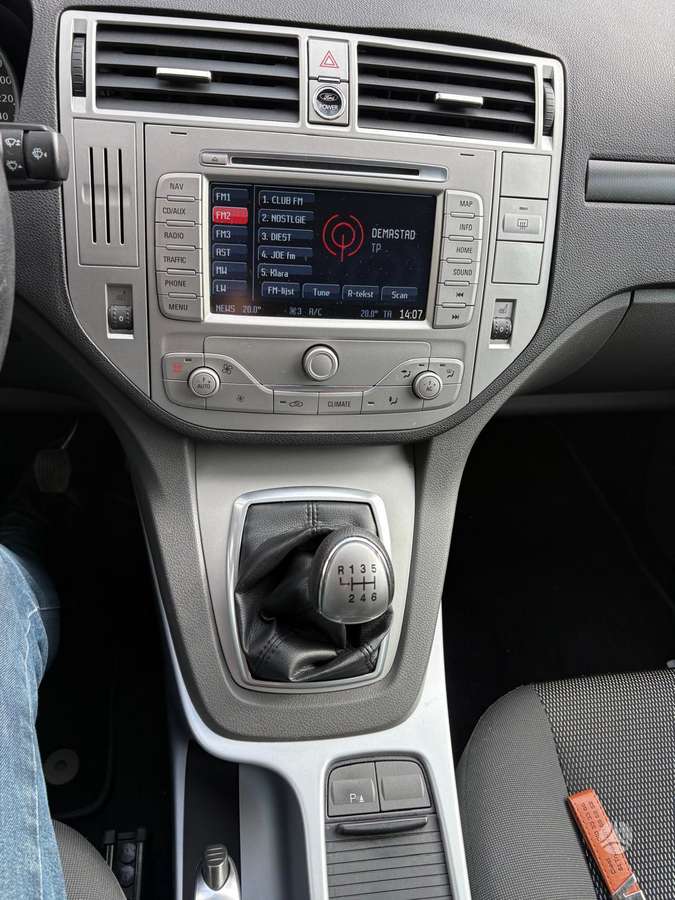 Ford Kuga 2012 — двигун 2000 cm³, 136 HP (100kW)