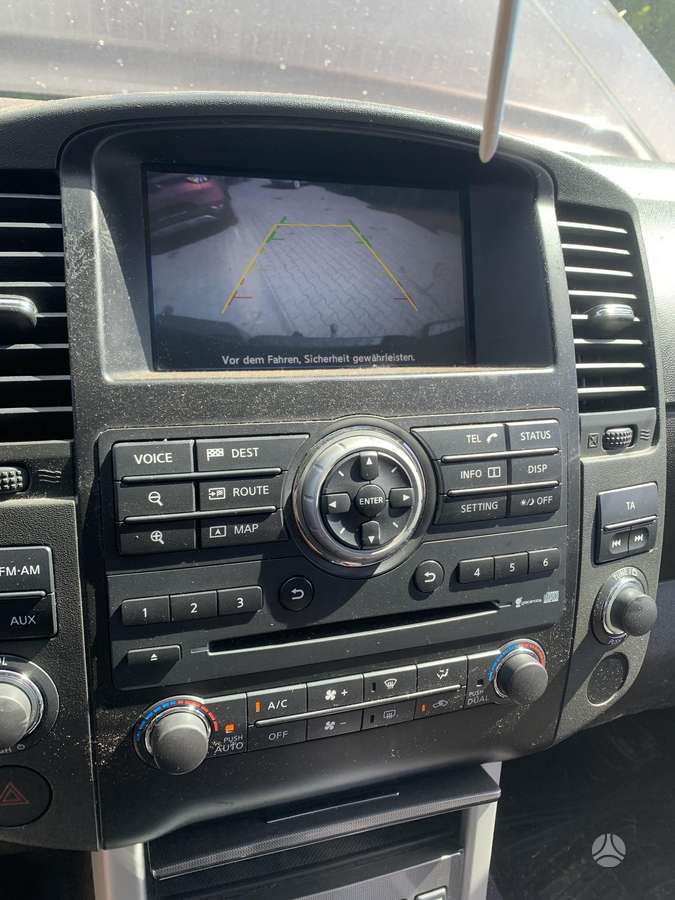 Nissan Navara 2012 — photo 19