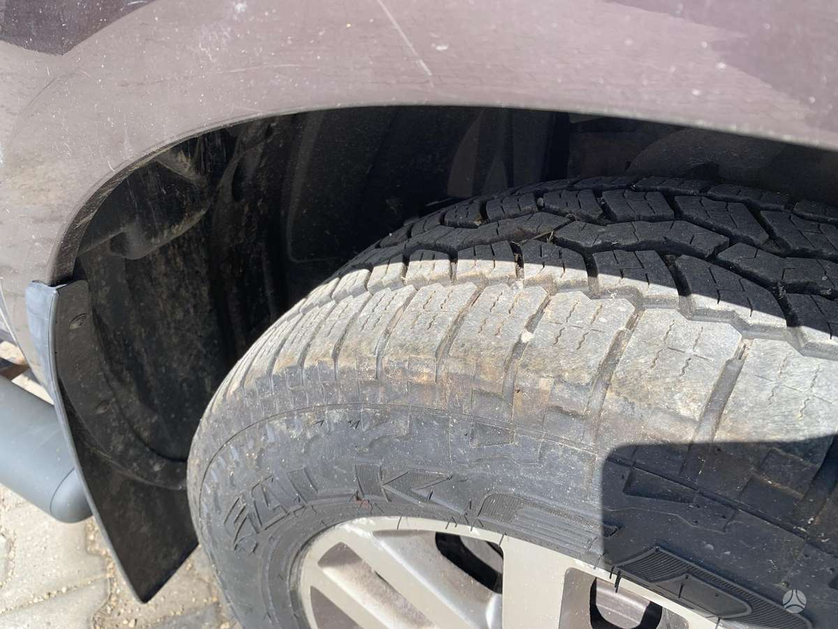 Nissan Navara 2012 — photo 7