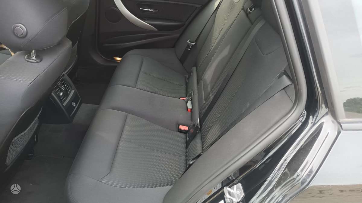 BMW 320 2014 — photo 15