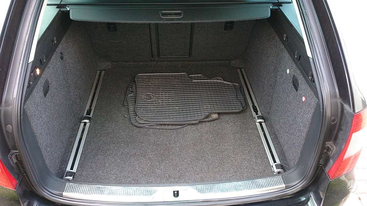 Skoda Superb 2010 — photo 5