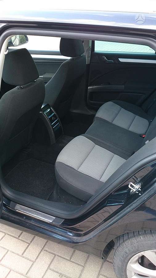 Skoda Superb 2010 — photo 6