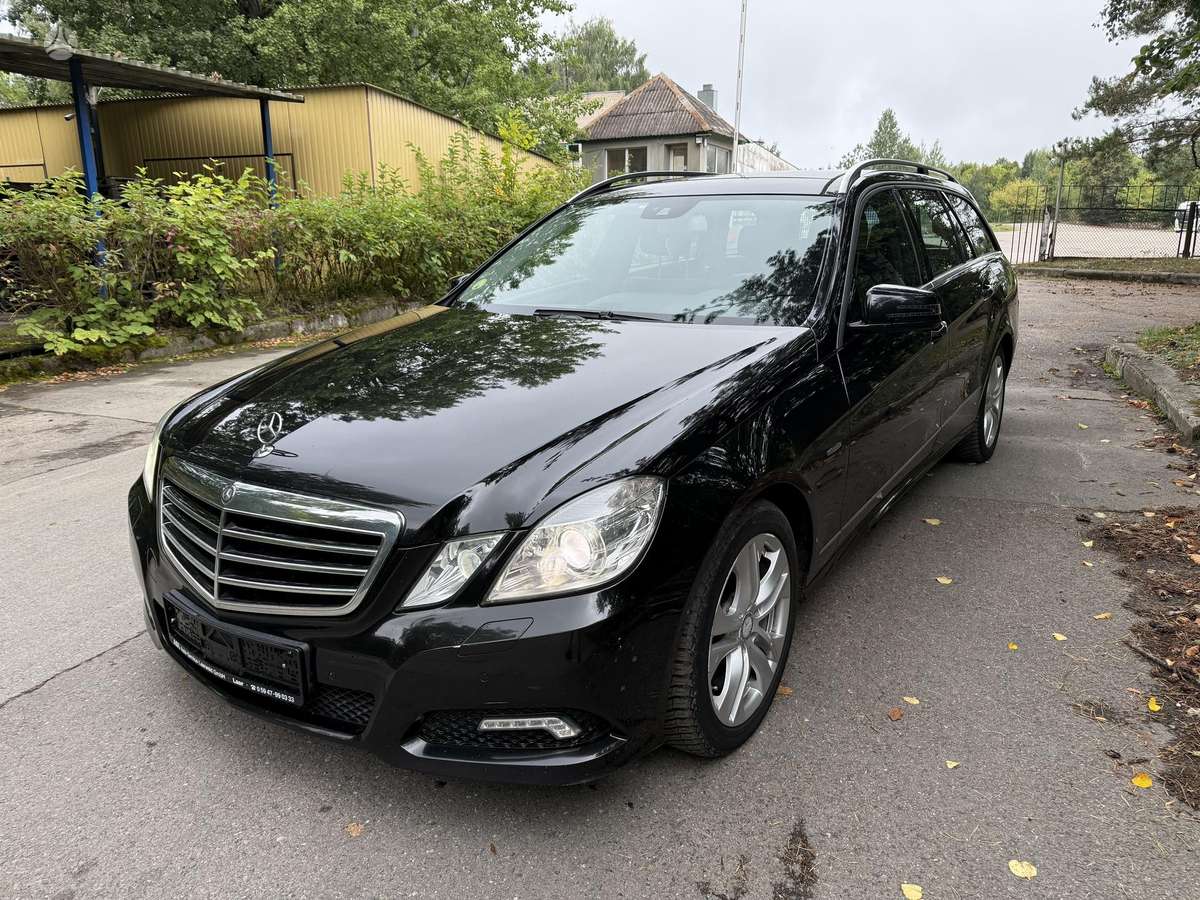 Mercedes-Benz E350 2011 — photo 5