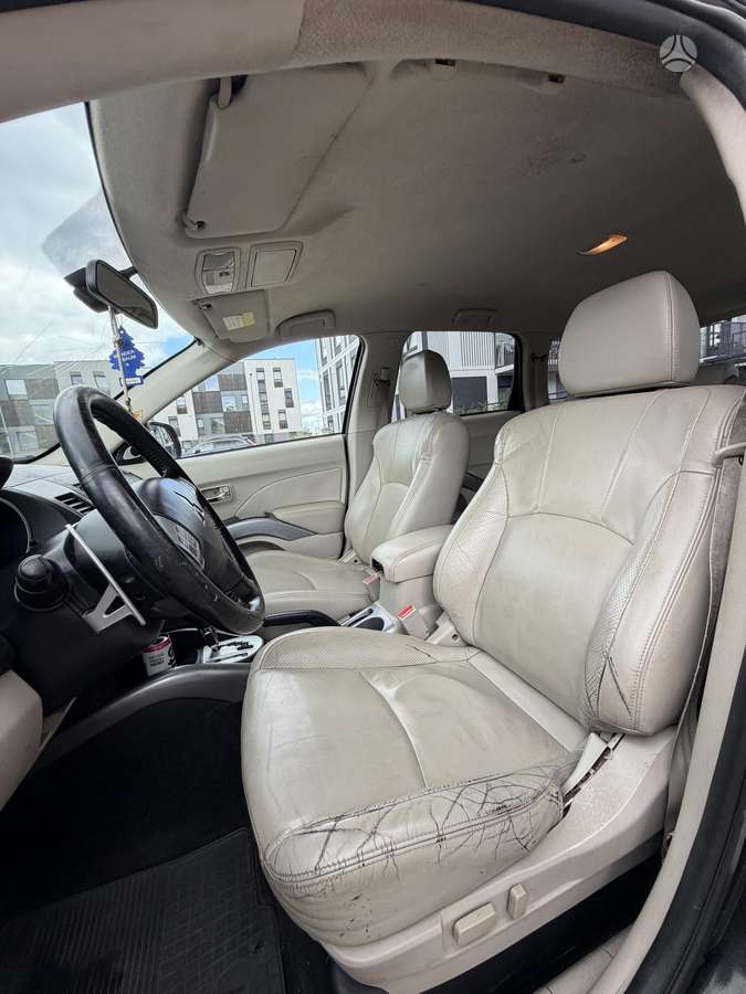 Mitsubishi Outlander 2008 — photo 10