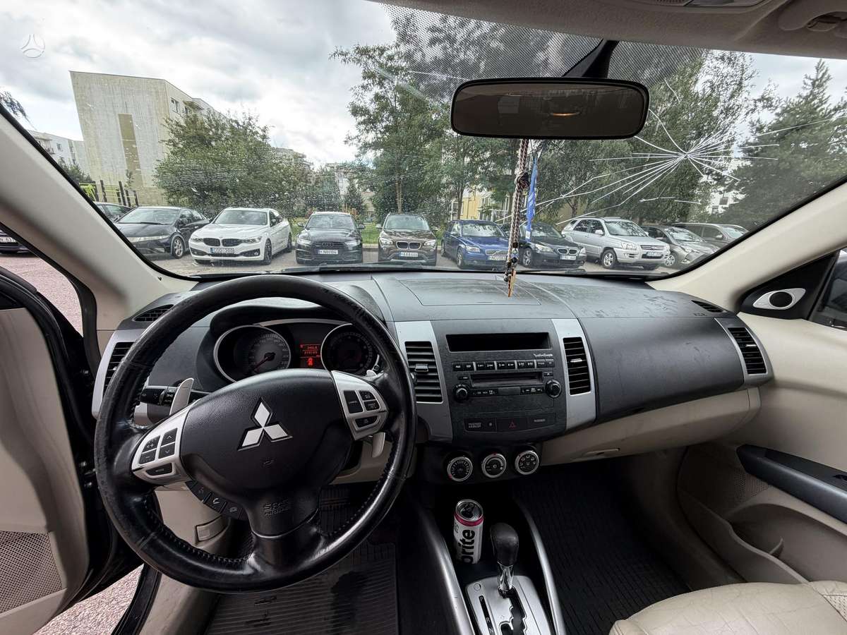 Mitsubishi Outlander 2008 — photo 11